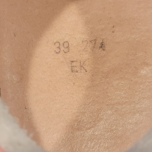 Golden Goose Superstar size 39, Excellent condition grey suede/pink (No heel) - Picture 10 of 16